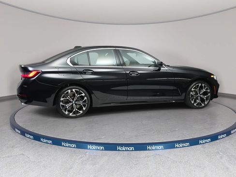 Used 2026 BMW 330i xDrive Sedan w/ Premium Package AWD/4WD image 4