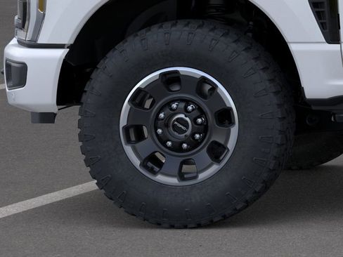 New 2026 Ford F250 Platinum w/ Tremor Off-Road Package image 19