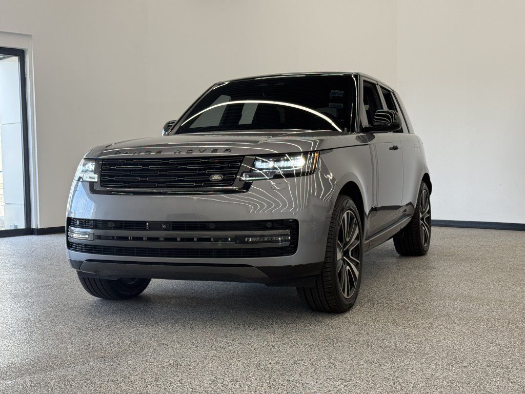 Used 2024 Land Rover Range Rover SE AWD/4WD image 1