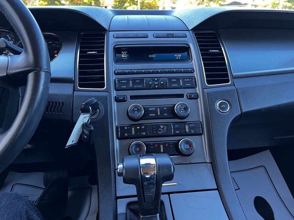 Used 2012 Ford Taurus SEL FWD image 15