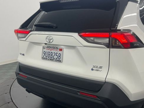 Used 2025 Toyota RAV4 XLE w/ Convenience Package image 7