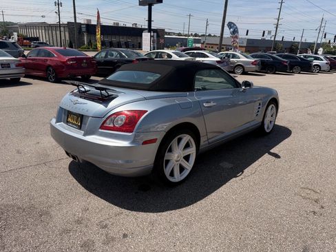 Used 2005 Chrysler Crossfire Limited RWD image 6