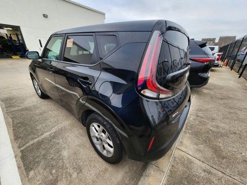 Used 2025 Kia Soul S image 4