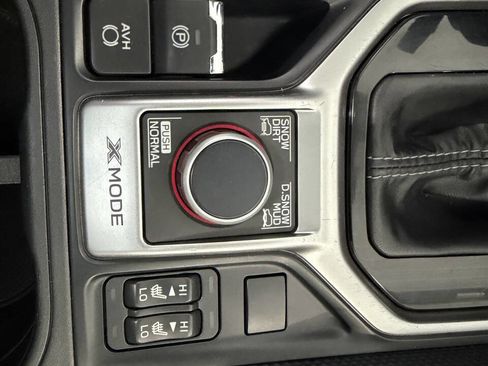 Used 2023 Subaru Forester Limited w/ Popular Package #2 image 14