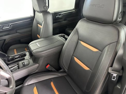 Used 2025 GMC Sierra 2500 AT4 w/ AT4 Premium Plus Package AWD/4WD image 27