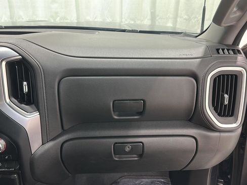 Used 2021 GMC Sierra 3500 SLT w/ SLT Premium Package image 27