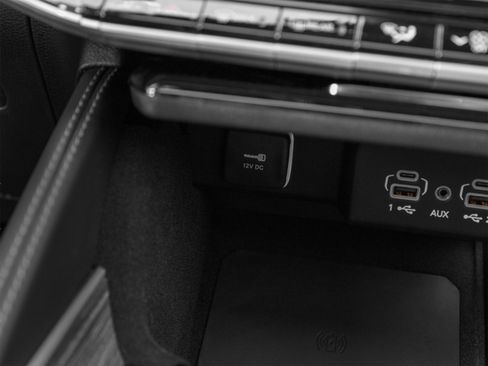 Used 2022 Jeep Wagoneer Series III w/ Premium Group I AWD/4WD image 58