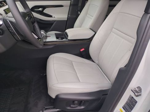 Used 2026 Land Rover Range Rover Evoque S AWD/4WD image 12