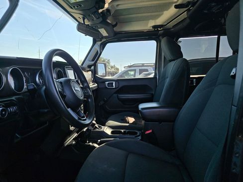 Used 2018 Jeep Wrangler Unlimited Sport image 5