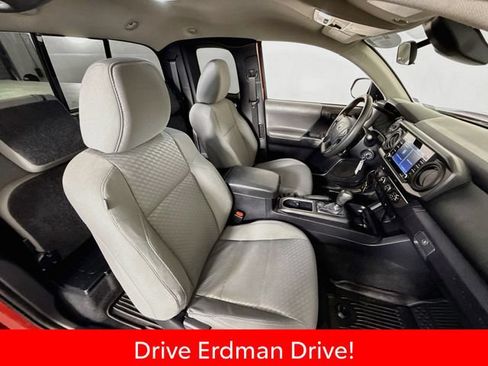 Certified 2020 Toyota Tacoma SR w/ SX Package AWD/4WD image 22