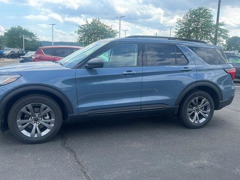 Used 2026 Ford Explorer Active w/ Active Comfort Package AWD/4WD image 12