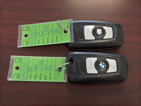 Used 2015 BMW 320i xDrive Sedan image 38