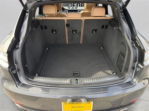 Used 2021 Porsche Macan S image 54