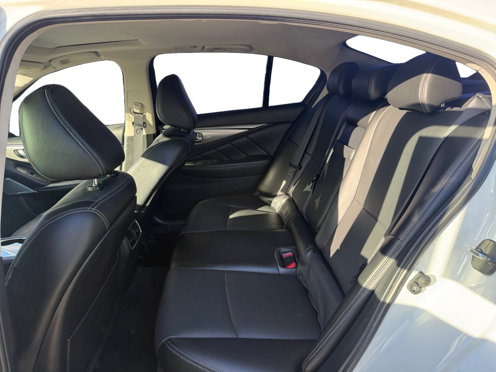 Used 2023 INFINITI Q50 Luxe RWD image 16