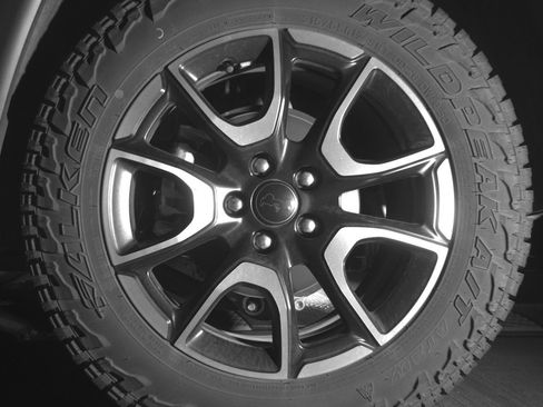 Used 2025 Jeep Compass Trailhawk AWD/4WD image 14