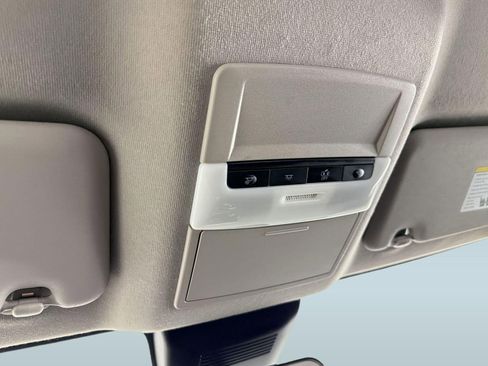Used 2023 Nissan Sentra SV FWD image 19