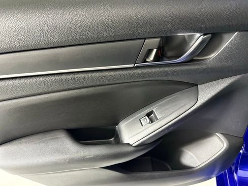 Used 2019 Honda Accord Sport image 32