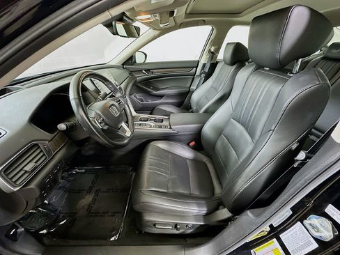 Used 2020 Honda Accord Touring image 15
