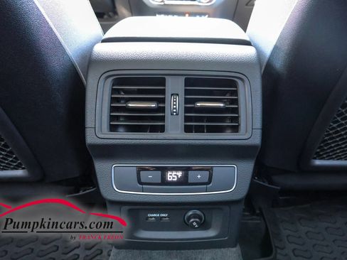 Used 2023 Audi Q5 2.0T Premium w/ Convenience Package AWD/4WD image 31