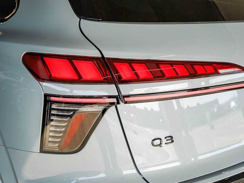 New 2026 Audi Q3 quattro 2.0T AWD/4WD image 7