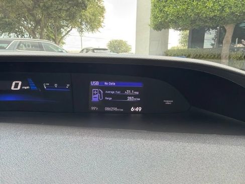 Used 2015 Honda Civic LX image 5