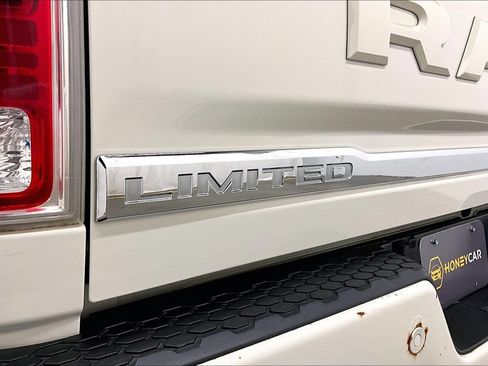 Used 2018 RAM 1500 Limited AWD/4WD image 25