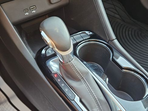 Used 2025 Buick Encore GX Sport Touring FWD image 22
