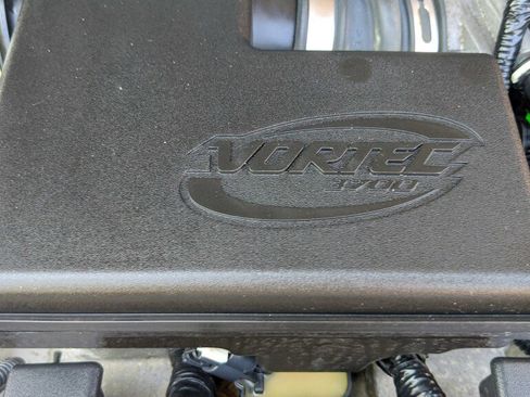 Used 2010 HUMMER H3T image 32