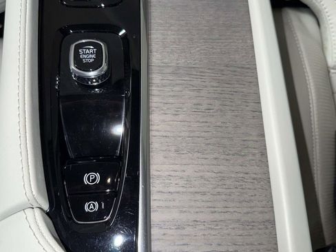 Used 2023 Volvo XC90 T8 Ultimate w/ Protection Package Premier AWD/4WD image 25