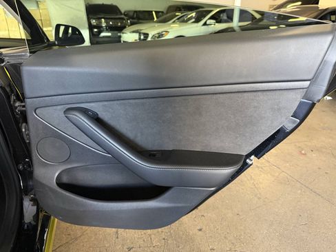Used 2021 Tesla Model 3 Performance AWD/4WD image 24