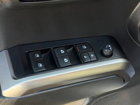 Used 2023 Toyota Tacoma SR5 RWD image 20