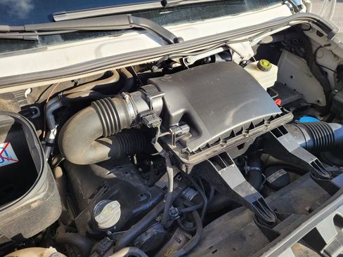 Used 2019 Mercedes-Benz Sprinter 144 Cargo image 13