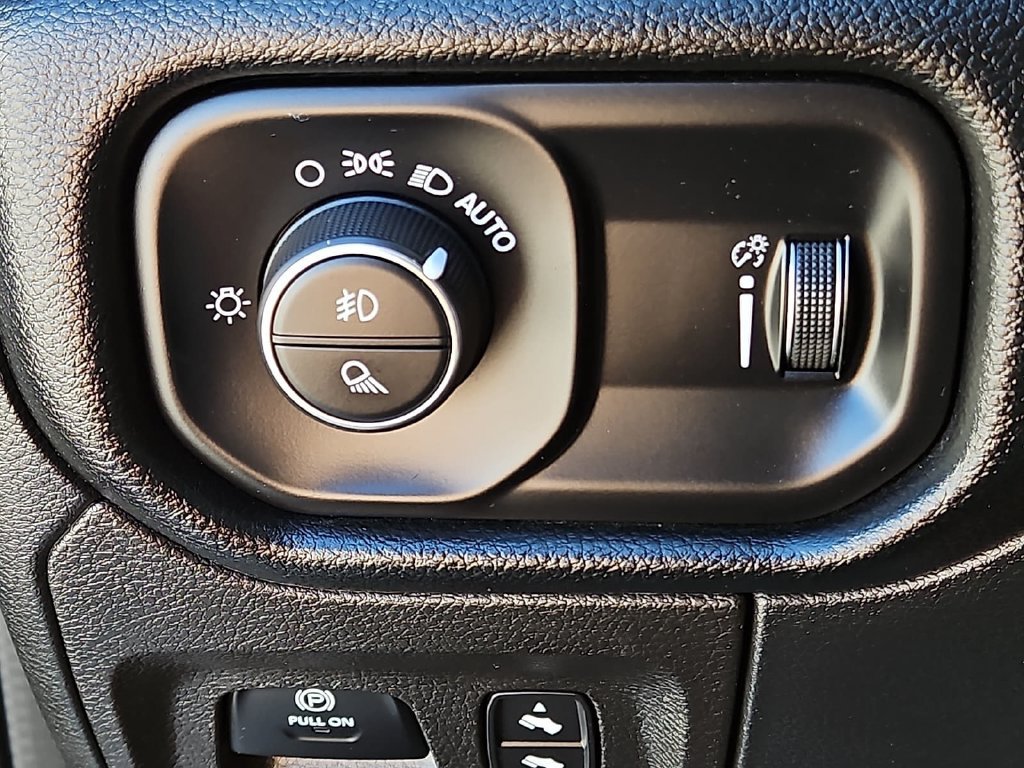 Used 2022 RAM 1500 Lone Star RWD image 18