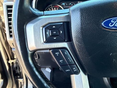 Used 2018 Ford F150 Platinum w/ Equipment Group 701A Luxury AWD/4WD image 41
