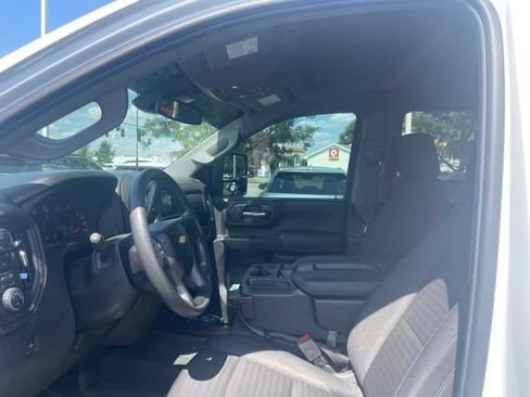 Used 2024 Chevrolet Silverado 2500 Custom w/ Custom Value Package AWD/4WD image 6
