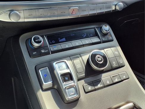 Used 2020 Hyundai Palisade Limited image 12