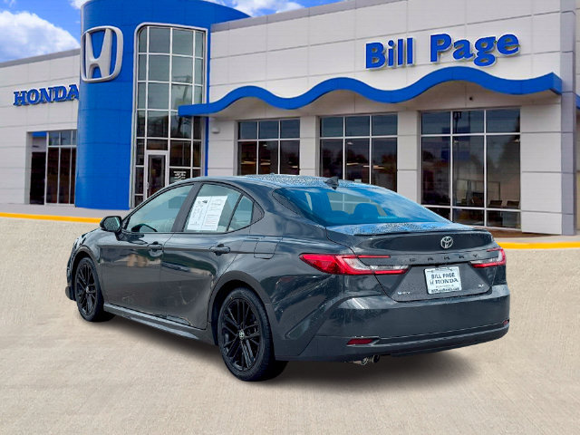 Used 2025 Toyota Camry SE FWD image 6