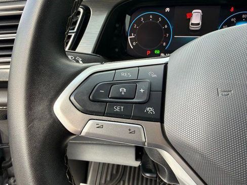 Used 2024 Volkswagen Atlas Cross Sport SE image 8