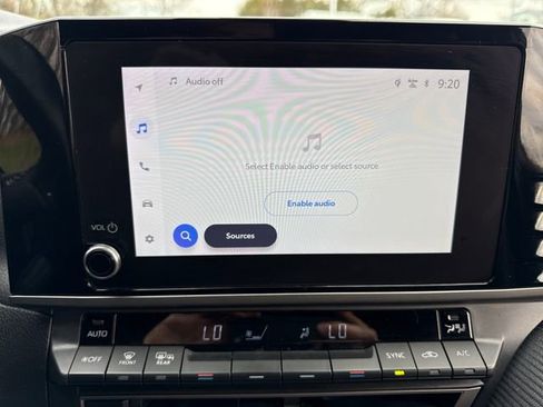 Used 2025 Toyota Camry SE image 27