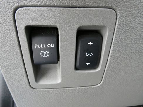 Used 2019 Ford F150 XLT w/ Equipment Group 302A Luxury AWD/4WD image 25
