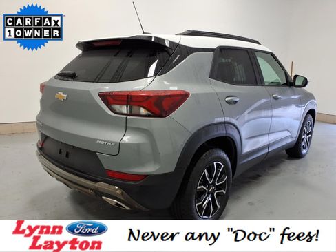 Used 2023 Chevrolet TrailBlazer ACTIV w/ Convenience Package image 3