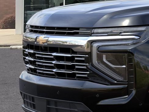 New 2026 Chevrolet Suburban Premier image 37