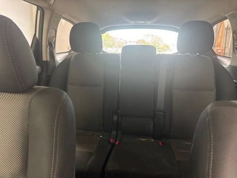 Used 2017 Nissan Pathfinder SV FWD image 16