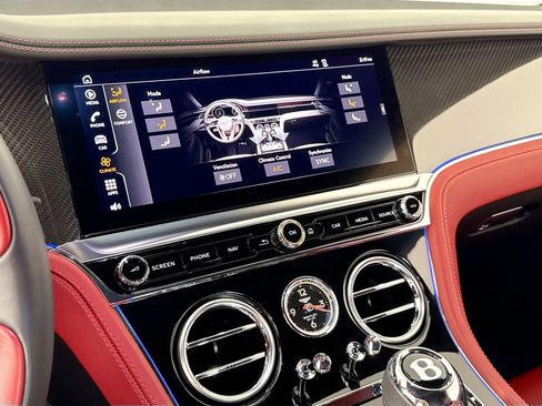 Used 2020 Bentley Continental GT AWD/4WD image 12