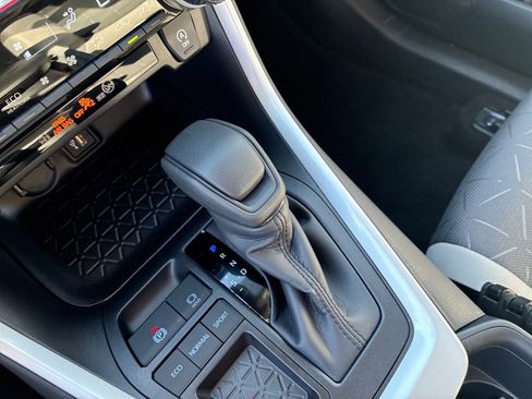 New 2025 Toyota RAV4 XLE image 27