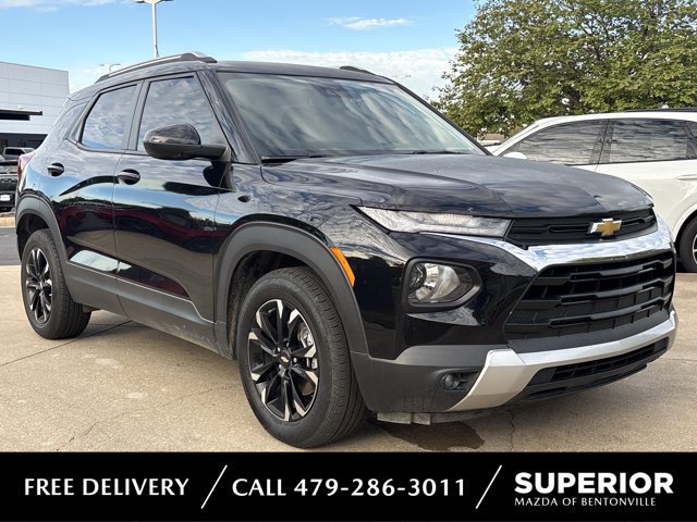 Used 2022 Chevrolet TrailBlazer LT w/ Convenience Package FWD image 1