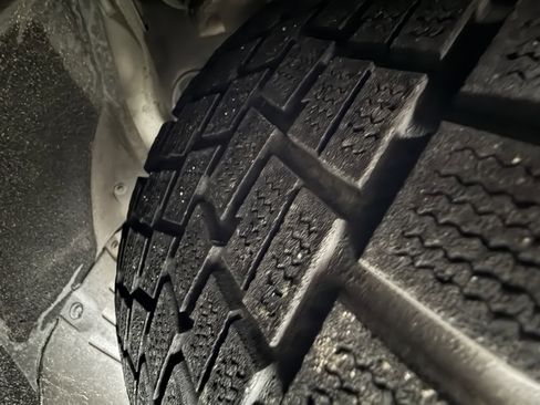 Used 2004 BMW 545i 545iA 4dr Sdn 6-Spd Auto image 28