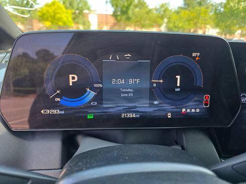 Used 2025 Chevrolet Equinox EV LT FWD image 21
