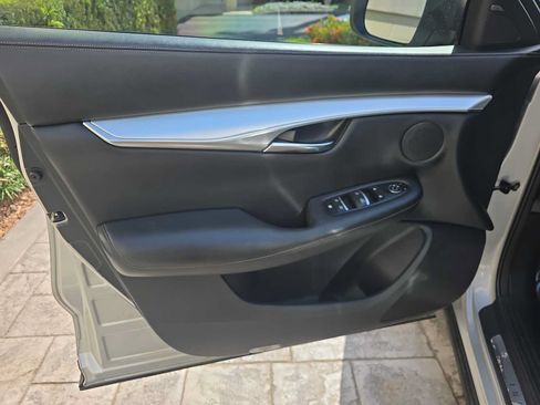 Used 2019 INFINITI QX50 Luxe w/ Cargo Package AWD/4WD image 16