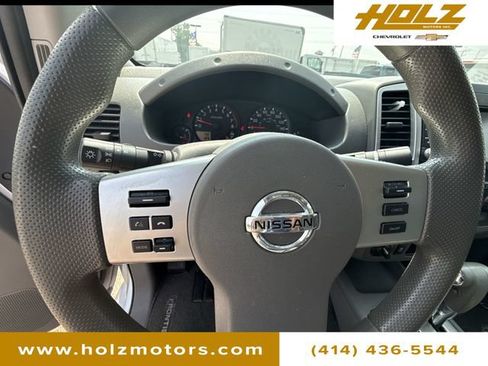 Used 2019 Nissan Frontier SV AWD/4WD image 11